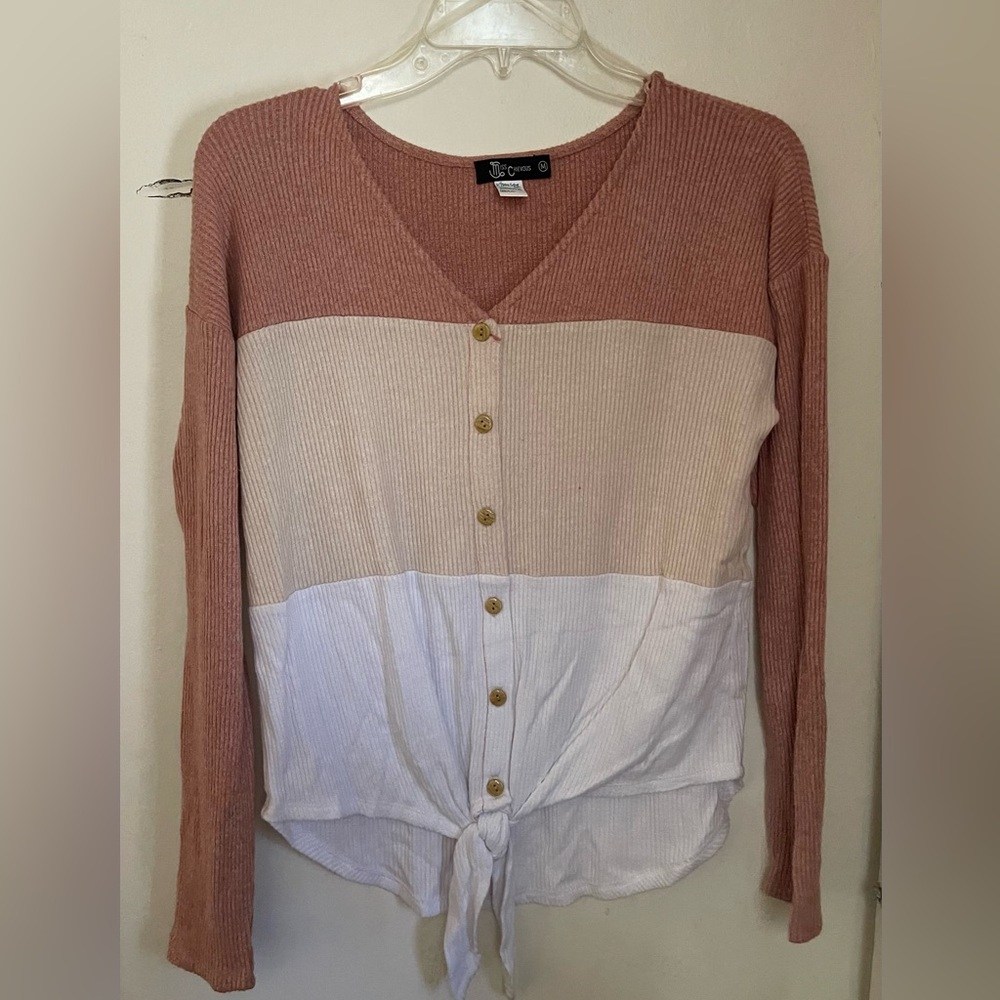 Womes long sleeve sweater shirt